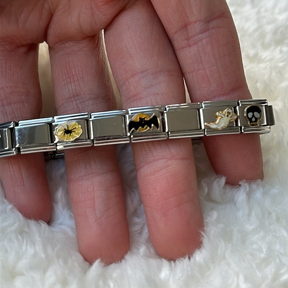 Halloween 🎃 Themed Link Bracelet - Picture 3 of 4